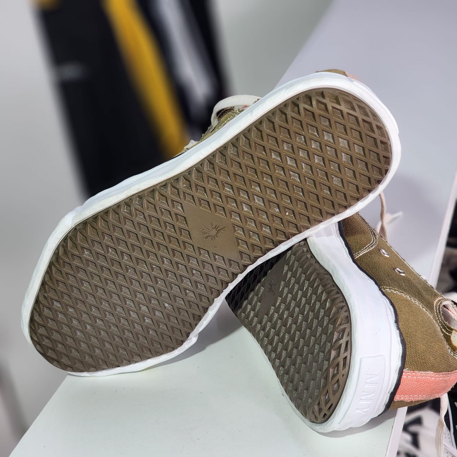 Maison Mihara Yasuhiro - Image 4